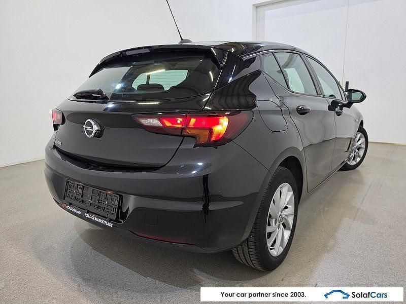 Gebraucht Opel Astra Edition 105 PS (77 kW) 2020 Schwarz Limousine