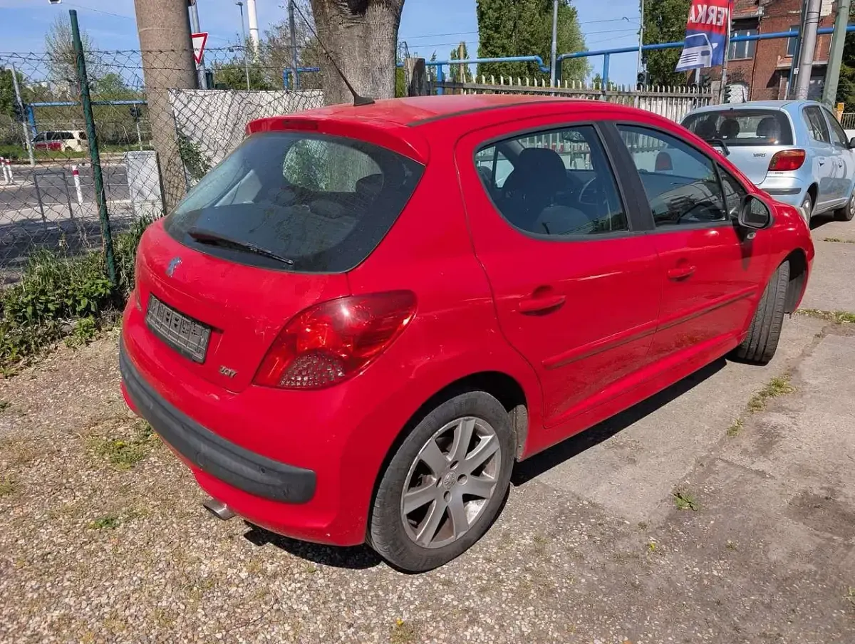 Gebraucht Peugeot 207 Sport 120 PS (88 kW) 2007 Rot Limousine