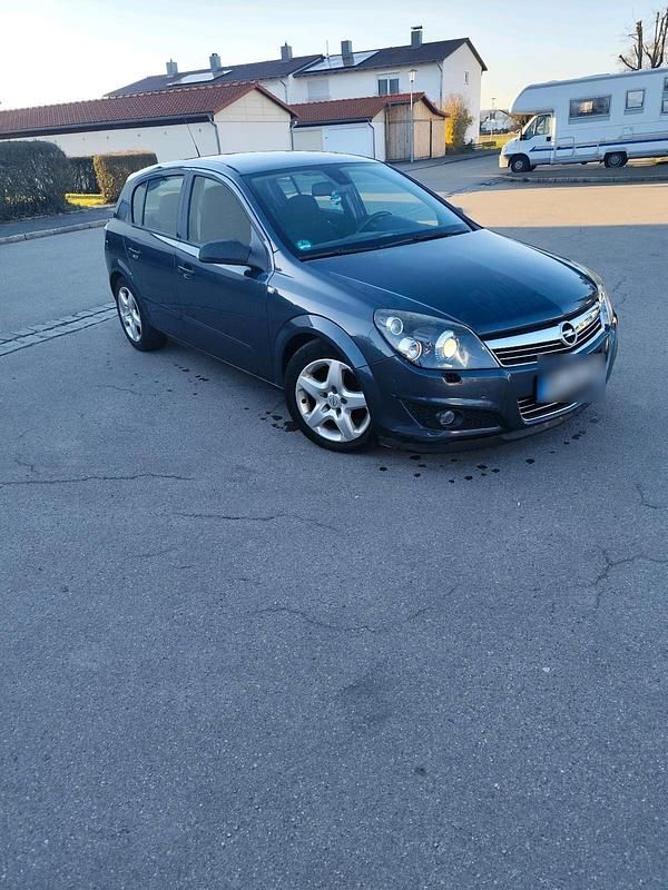 Gebraucht Opel Astra 116 PS (85 kW) 2008 Limousine