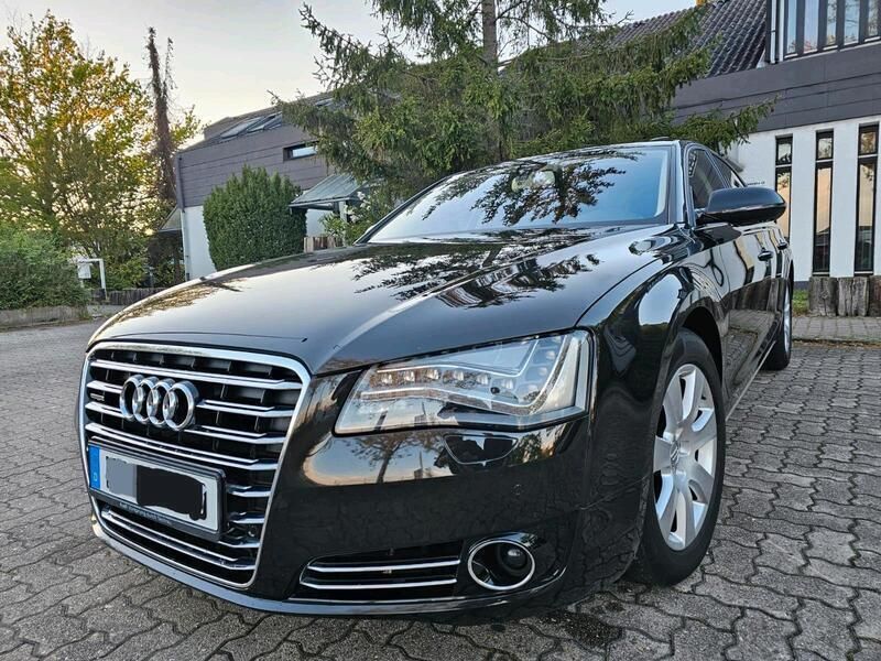 Braun Gebraucht 2011 Audi A8 Ambiente Limousine | 14.290 € (Fairer Preis) - Bild 1/4