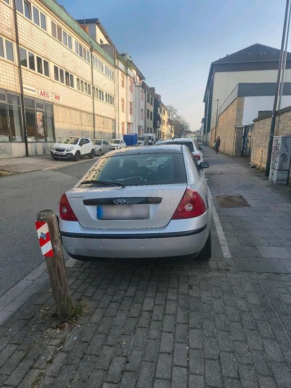 Gebraucht Ford Mondeo Ghia 170 PS (125 kW) 2002 Grau Limousine