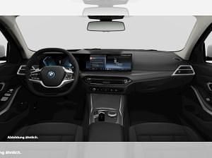 Nowe BMW 330e 184 KM (135 kW) 2026 Biały Kombi