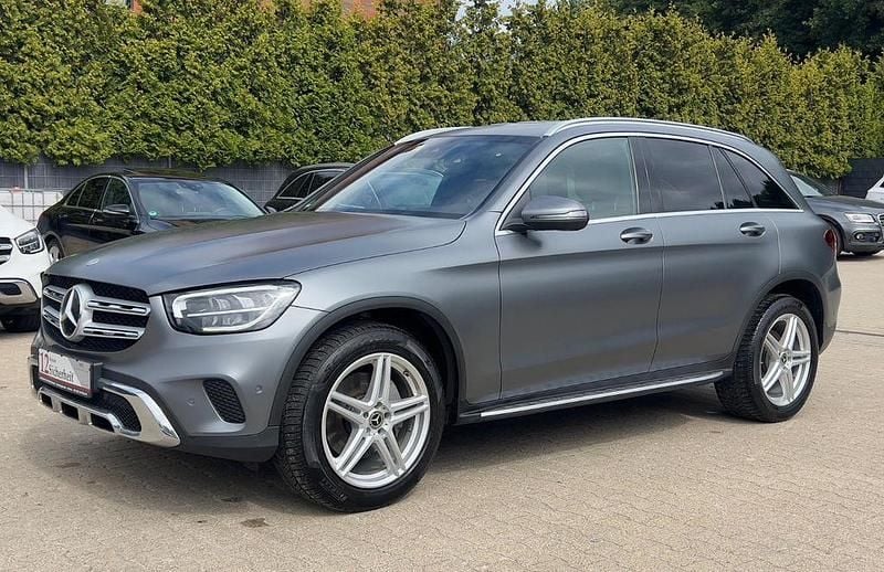 Selenitgrau magnolackierung Gebraucht 2022 Mercedes GLC300 SUV | 28.990 € (Superpreis) - Bild 1/4