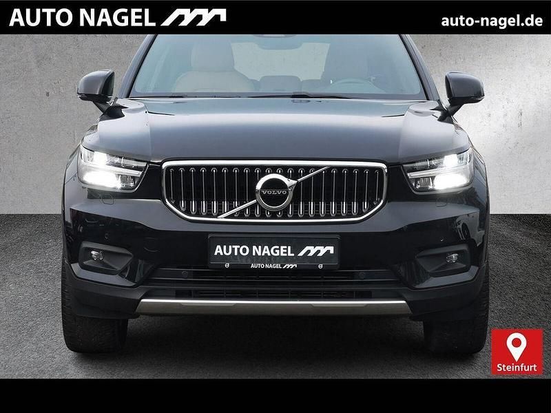 Schwarz Gebraucht 2021 Volvo XC40 Inscription SUV | 29.900 € (Fairer Preis) - Bild 1/4