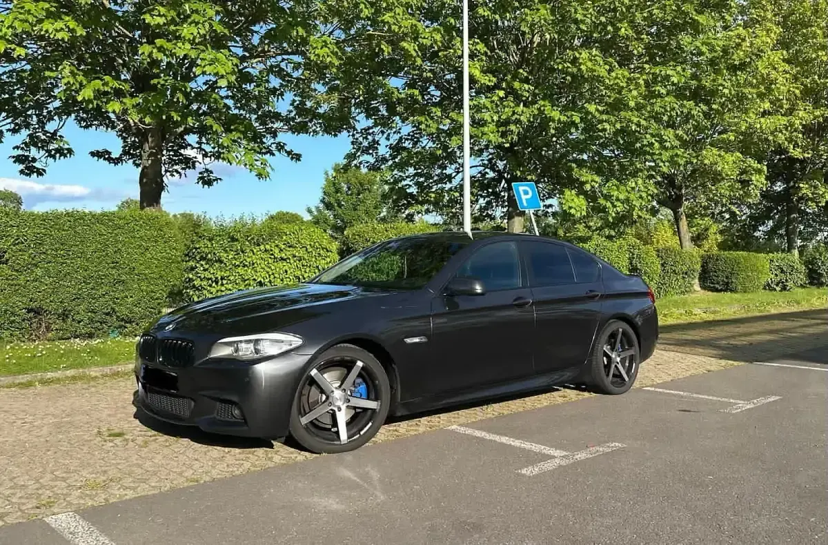 Gebraucht BMW 523 204 PS (150 kW) 2010 Schwarz Limousine