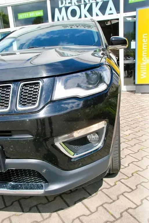 Gebraucht Jeep Compass Limited 140 PS (102 kW) 2018 Schwarz SUV