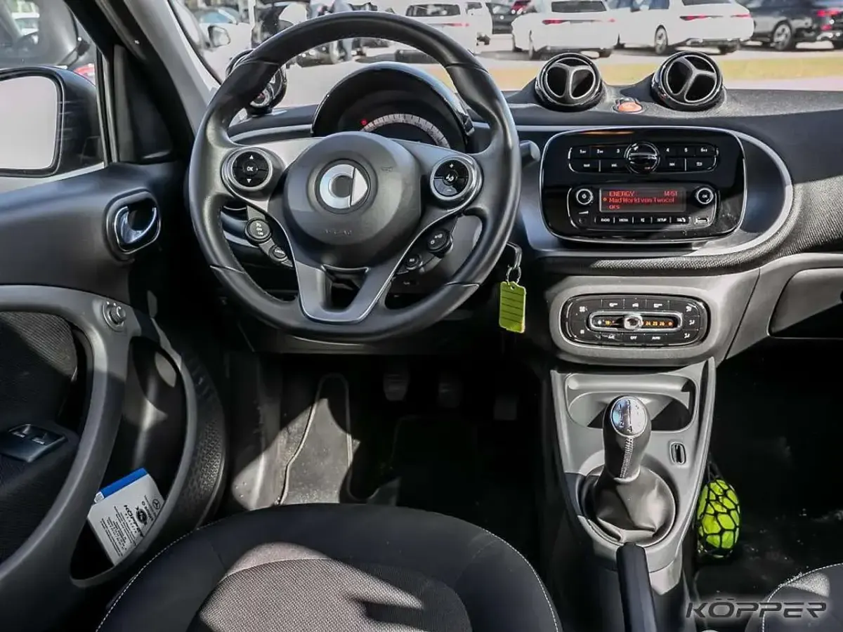 Usado Smart ForFour 71 HP (52 kW) 2019 Preto Citadino