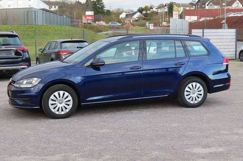 Gebraucht VW Golf VII 116 PS (85 kW) 2020 Blau Kombi