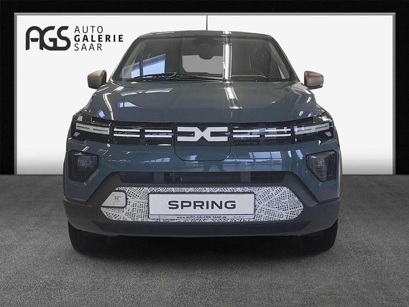 Second-hand Dacia Spring Extreme 47 kW (65 CP) 2024 Verde Hatchback