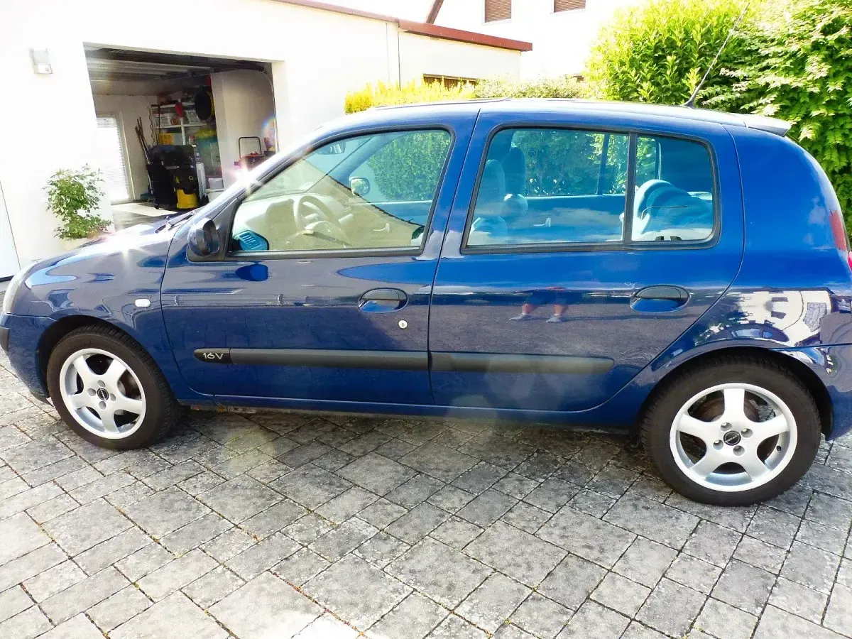 Gebraucht Renault Clio II Expression 75 PS (55 kW) 2003 Blau Limousine