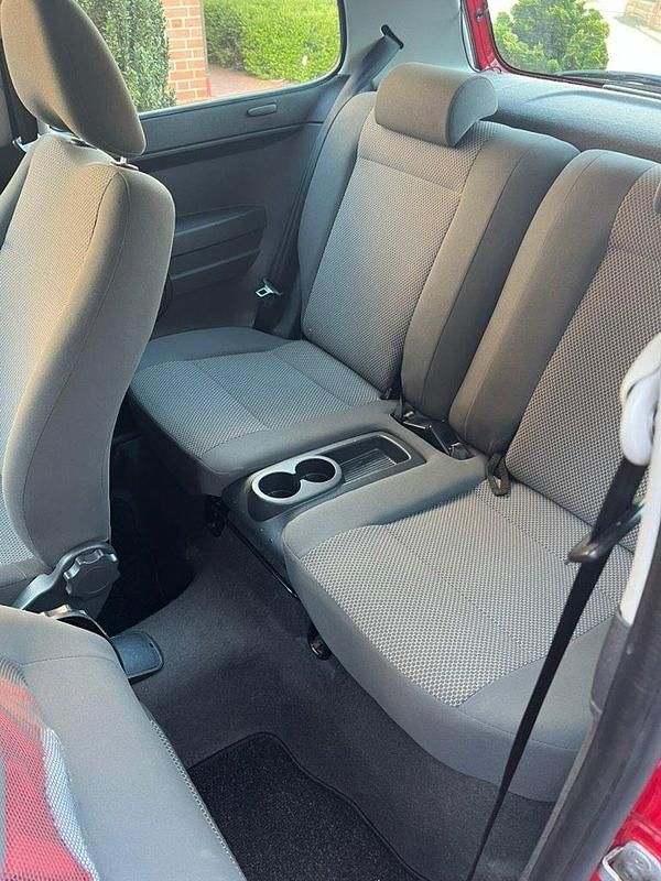 Gebraucht VW Fox 54 PS (39 kW) 2009 Rot Kleinwagen