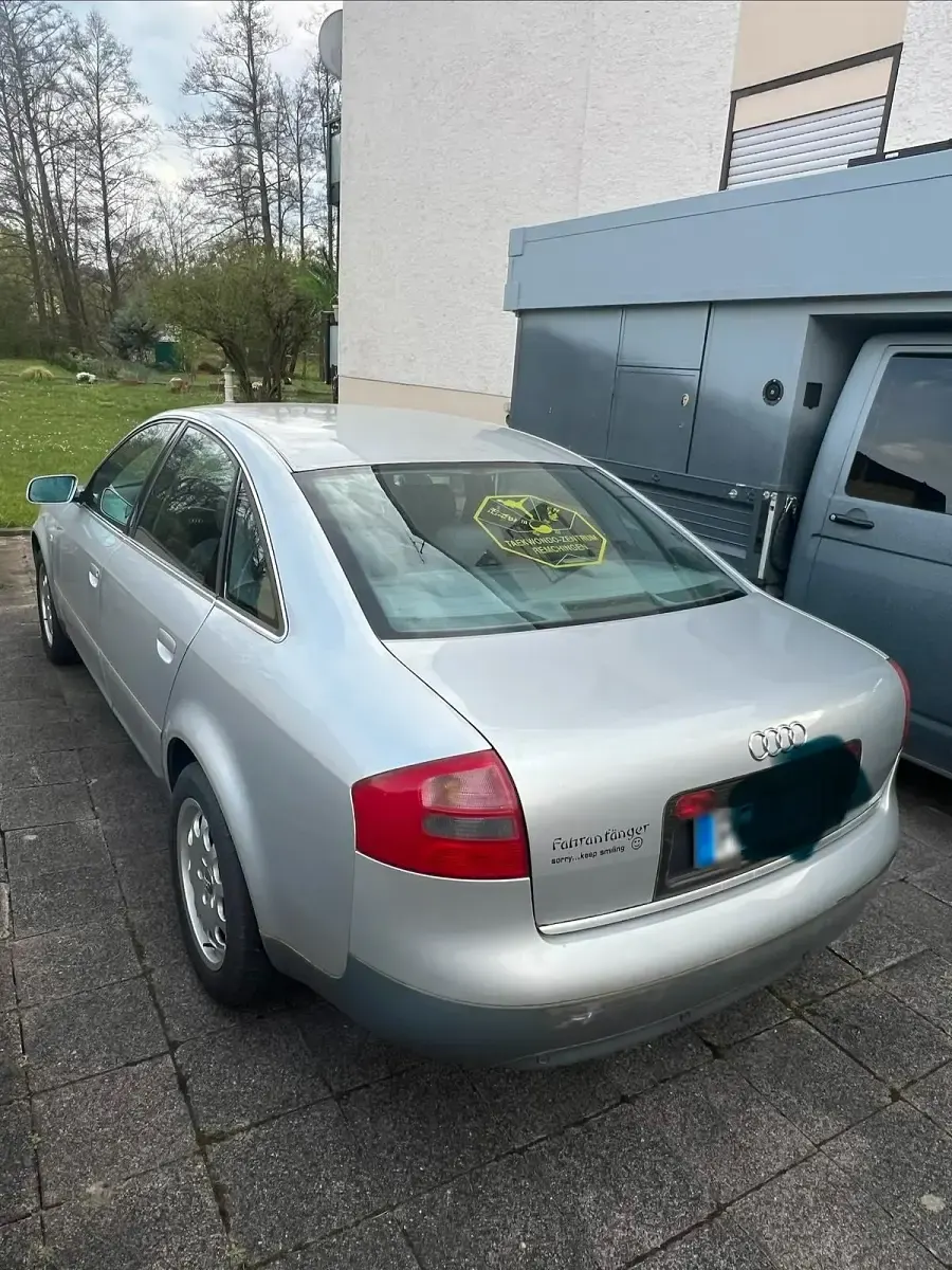 Gebraucht Audi A6 150 PS (110 kW) 2001 Silber Limousine