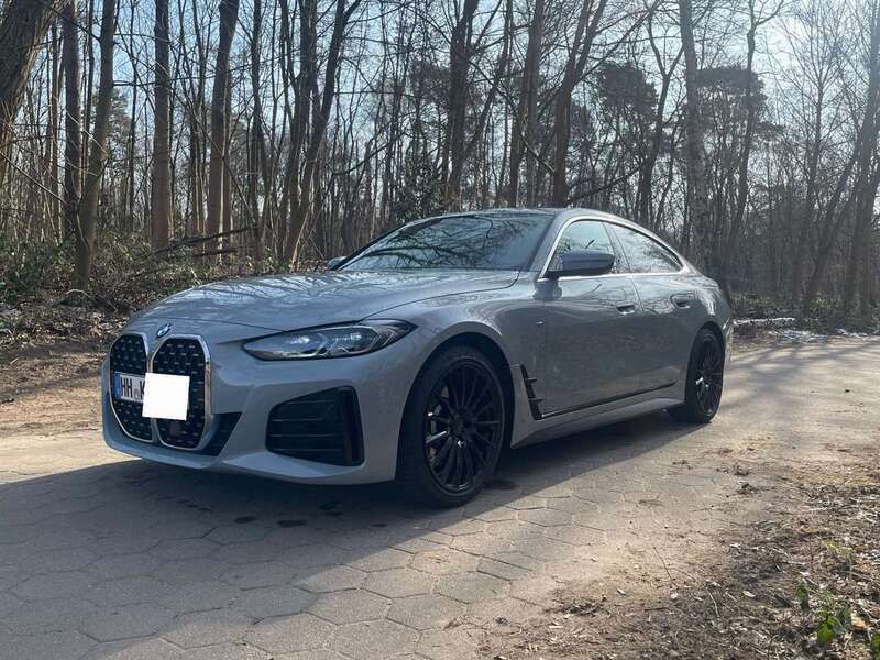 Grau Gebraucht 2023 BMW 430 M Sport Coupé | 44.500 € (Fairer Preis) - Bild 1/4