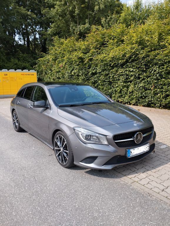Grau Gebraucht 2015 Mercedes CLA220 Shooting Brake Kombi | 15.490 € (Fairer Preis) - Bild 1/4