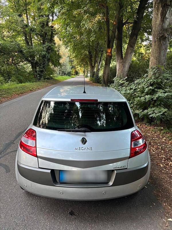 Gebraucht Renault Mégane II 112 PS (82 kW) 2006 Grau Kleinwagen