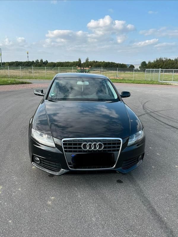 Schwarz Gebraucht 2010 Audi A4 Limousine | 5.750 € (Superpreis) - Bild 1/4