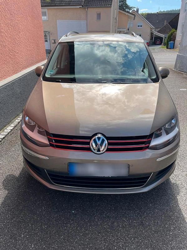 Gebraucht VW Sharan 150 PS (110 kW) 2017 Braun Van / Kleinbus