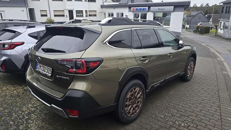 Uusi Subaru Outback Platinum 169 HP (124 kW) 2026 Vihreä Farmari