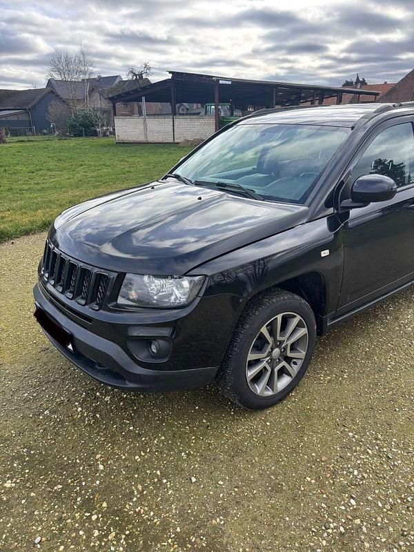 Gebraucht Jeep Compass Limited 163 PS (119 kW) 2014 Schwarz SUV