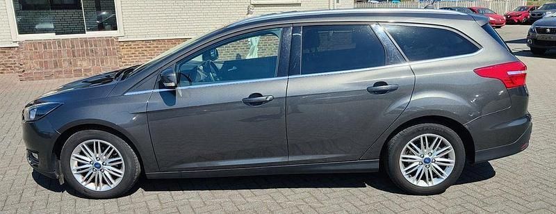 Gebraucht Ford Focus Cool & Connect 120 PS (88 kW) 2018 Grau Limousine