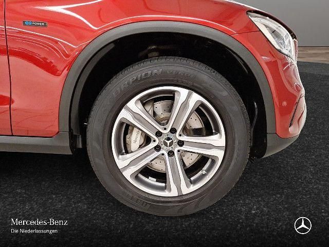 Gebraucht Mercedes GLC300e 320 PS (235 kW) 2021