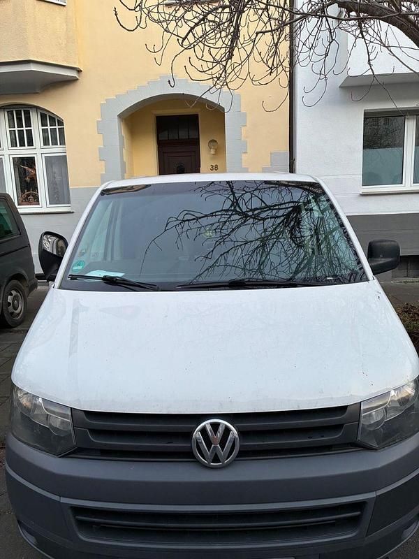 Usado VW Multivan 102 HP (75 kW) 2010 Branco Monovolume