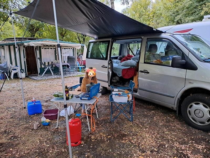 Silber Gebraucht 2001 Mercedes Vito Van | 5.000 € - Bild 1/4