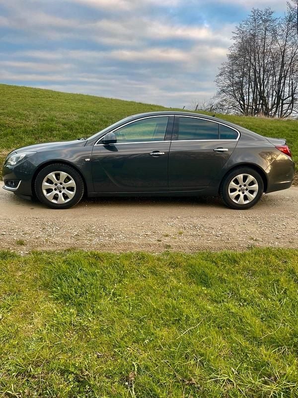 Gebraucht Opel Insignia 194 PS (142 kW) 2014 Grau Limousine