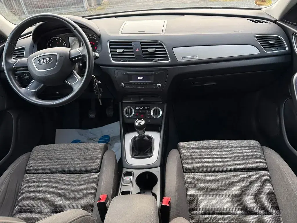 Gebraucht Audi Q3 Comfort 170 PS (125 kW) 2013 Grau SUV