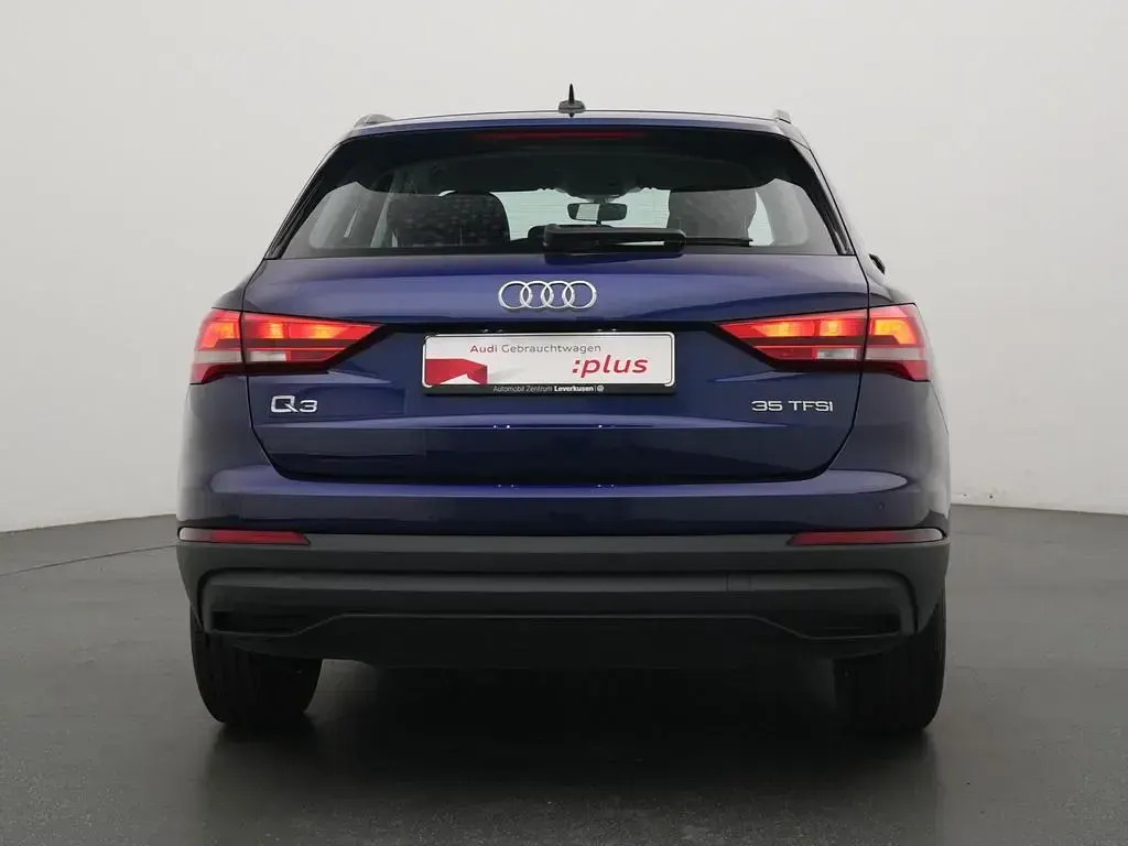 Używany Audi Q3 150 KM (110 kW) 2021 Niebieski SUV
