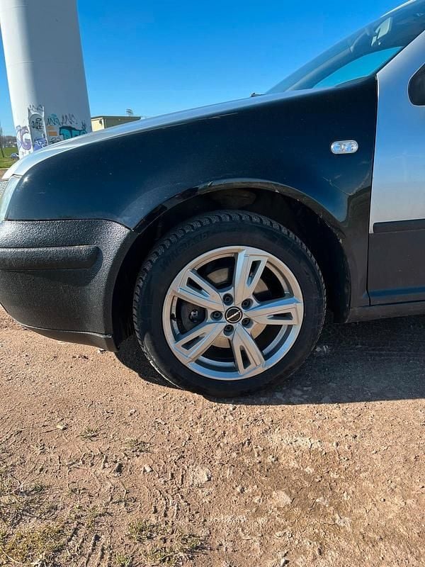 Gebraucht VW Bora Edition 105 PS (77 kW) 2001 Silber Kombi