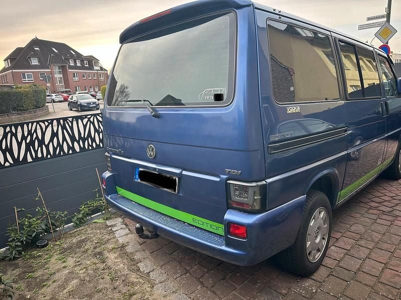 Gebraucht VW T4 102 PS (75 kW) 1997 Blau Van