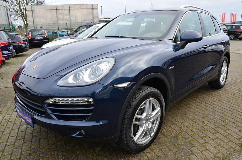 Dunkelblaumetallic Gebraucht 2012 Porsche Cayenne SUV | 25.980 € (Guter Preis) - Bild 1/4