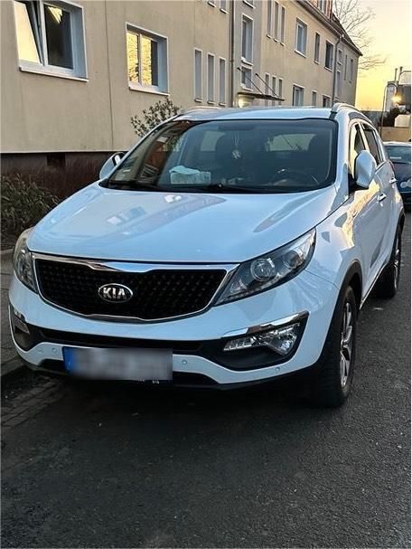 Weiß Gebraucht 2016 Kia Sportage 2 SUV | 13.999 € (Guter Preis) - Bild 1/4