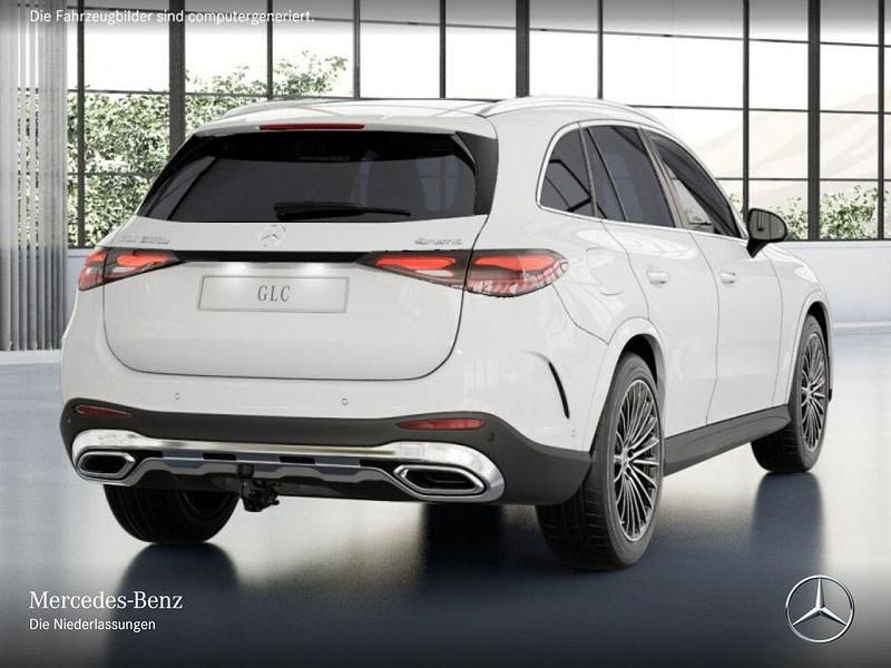 Gebraucht Mercedes GLC300e AMG 204 PS (150 kW) 2026 Weiß SUV