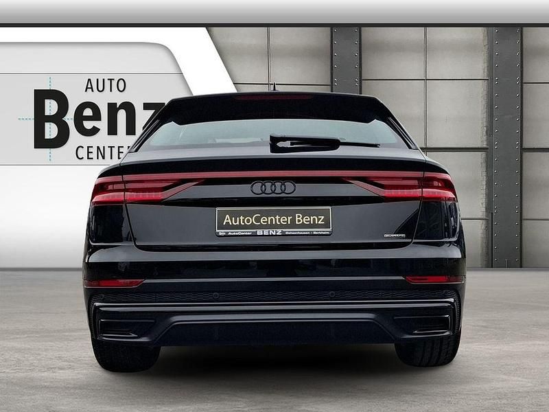 Gebraucht Audi Q8 S-Line 340 PS (250 kW) 2022 Schwarz SUV