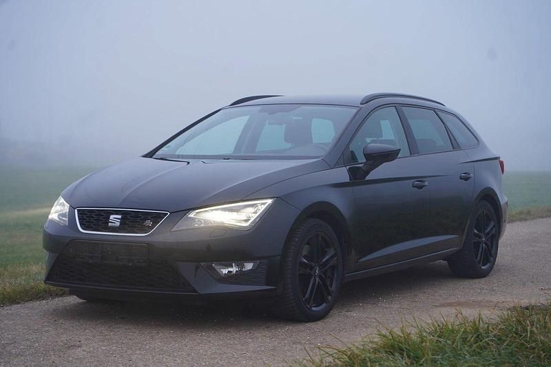 Schwarz Gebraucht 2015 Seat Leon FR Kombi | 9.890 € (Guter Preis) - Bild 1/4