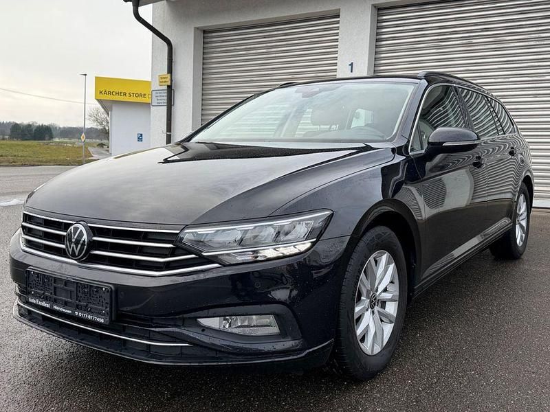 Deep black Gebraucht 2022 VW Passat Business Kombi | 17.200 € (Superpreis) - Bild 1/4