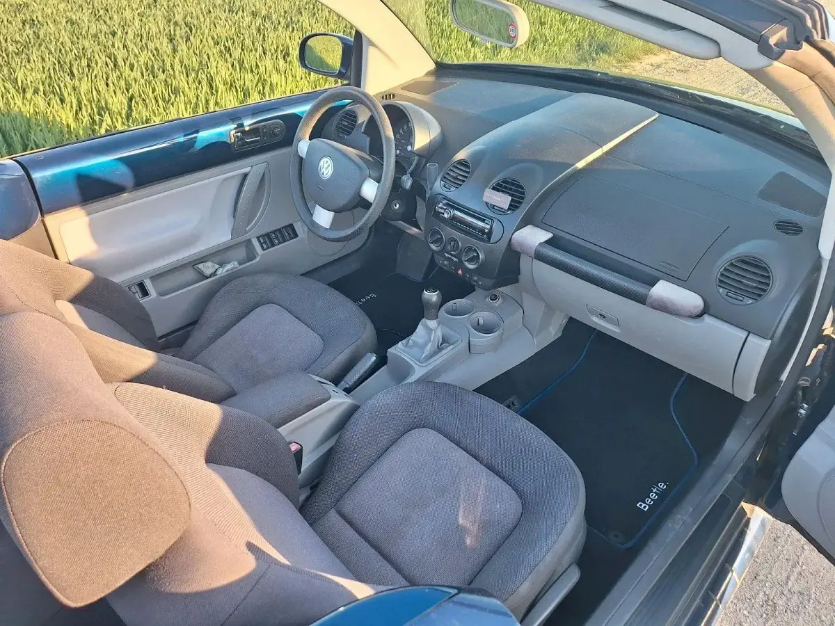 Gebraucht VW New Beetle 75 PS (55 kW) 2003 Blau Kleinwagen