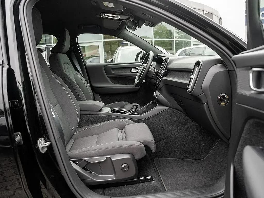 Gebraucht Volvo XC40 Plus 169 kW (231 PS) 2023 Schwarz SUV
