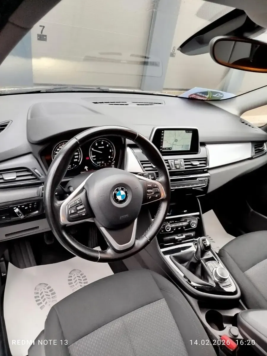 Gebraucht BMW 216 Gran Tourer Advantage 116 PS (85 kW) 2018 Silber Van / Kleinbus