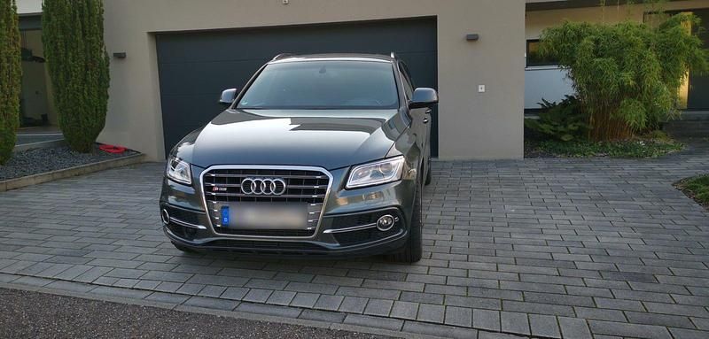Grau Gebraucht 2016 Audi SQ5 SUV | 21.900 € (Guter Preis) - Bild 1/4