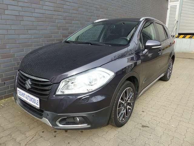 Gebraucht Suzuki SX4 Comfort 120 PS (88 kW) 2015 Schwarz SUV