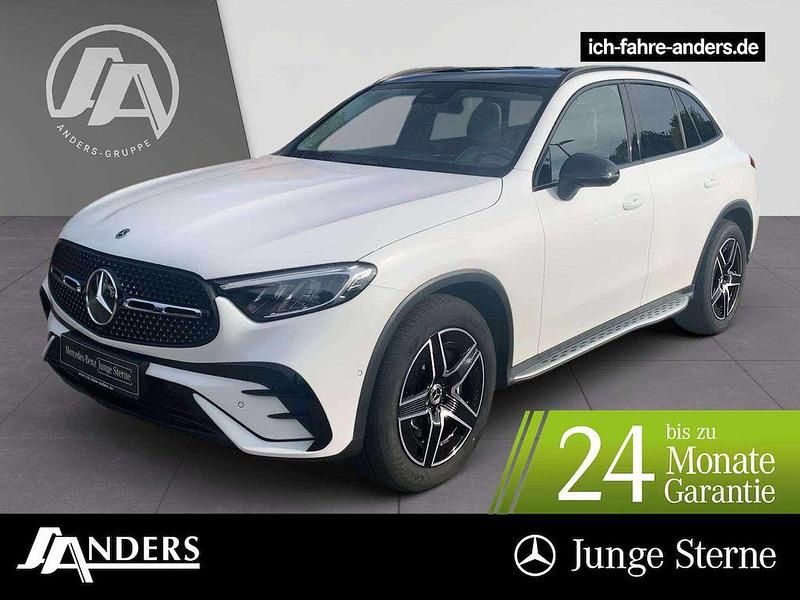 Weiß manufaktur lack manufaktur opalithweiß bright Gebraucht 2024 Mercedes GLC220 AMG SUV | 59.194 € (Fairer Preis) - Bild 1/3