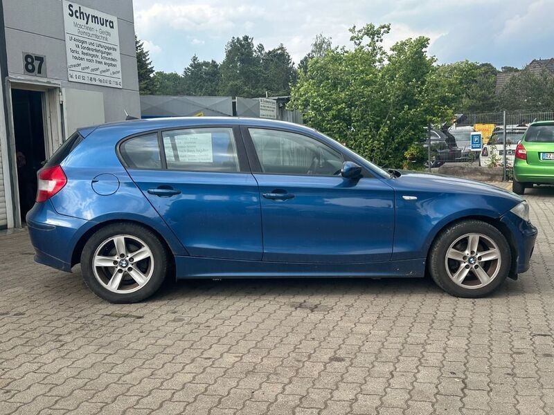 Gebraucht BMW 116 Advantage 116 PS (85 kW) 2005 Blau Kleinwagen