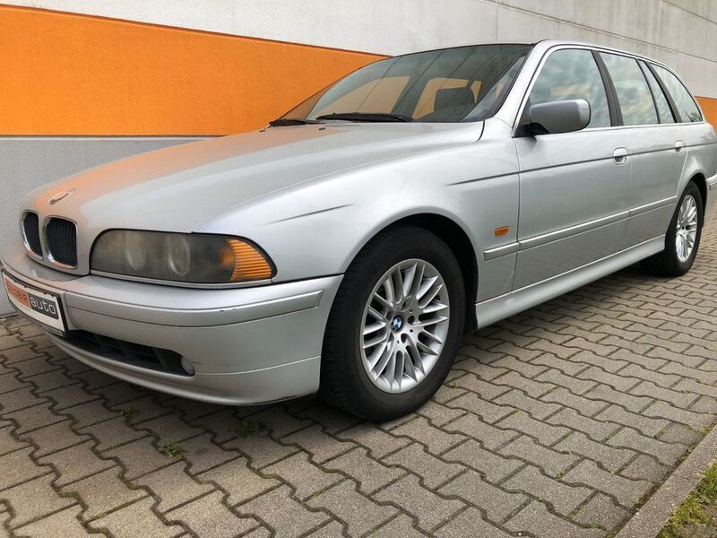 Silber Gebraucht 2001 BMW 525 Sport Line Kombi | 3.000 € (Guter Preis) - Bild 1/4