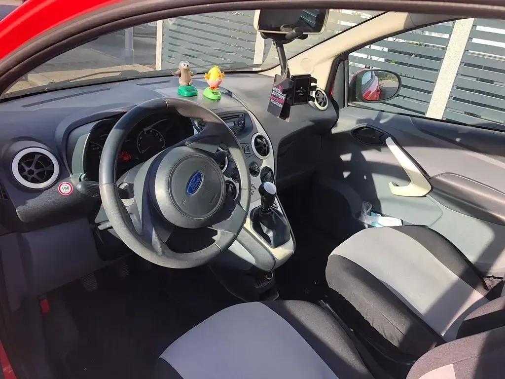 Gebraucht Ford Ka Trend 69 PS (50 kW) 2010 Rot Kleinwagen