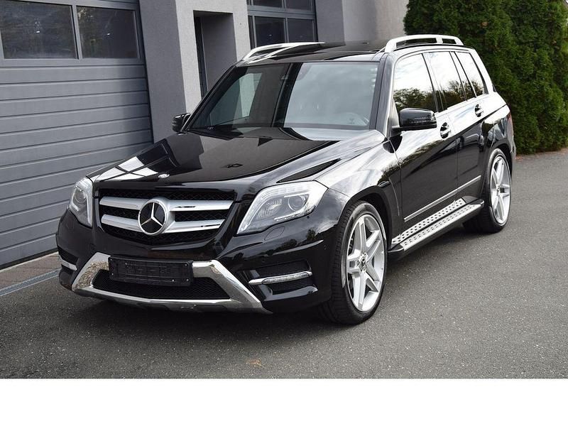 Schwarz Gebraucht 2012 Mercedes GLK350 AMG SUV | 27.950 € (Teuer) - Bild 1/4