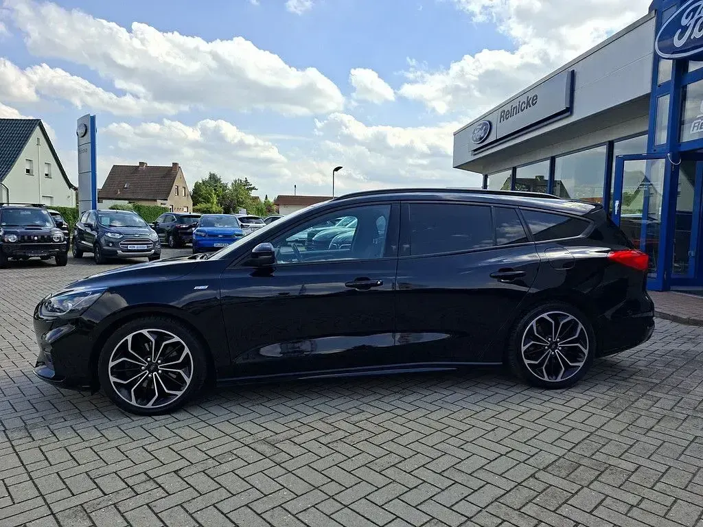 Gebraucht Ford Focus ST-Line 150 PS (110 kW) 2019 Schwarz Limousine