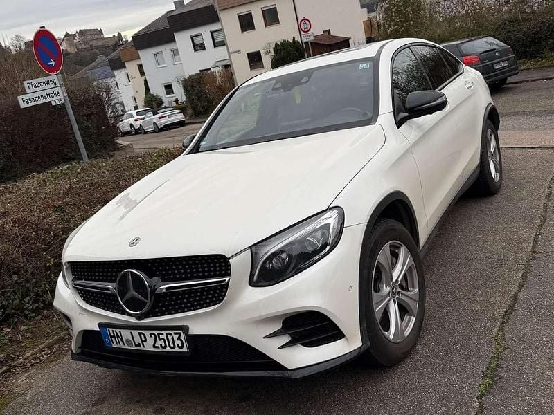 Gebraucht Mercedes GLC350 AMG line 258 PS (189 kW) 2018 Weiß Coupé